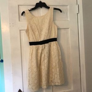 Lace summer dress with black belt